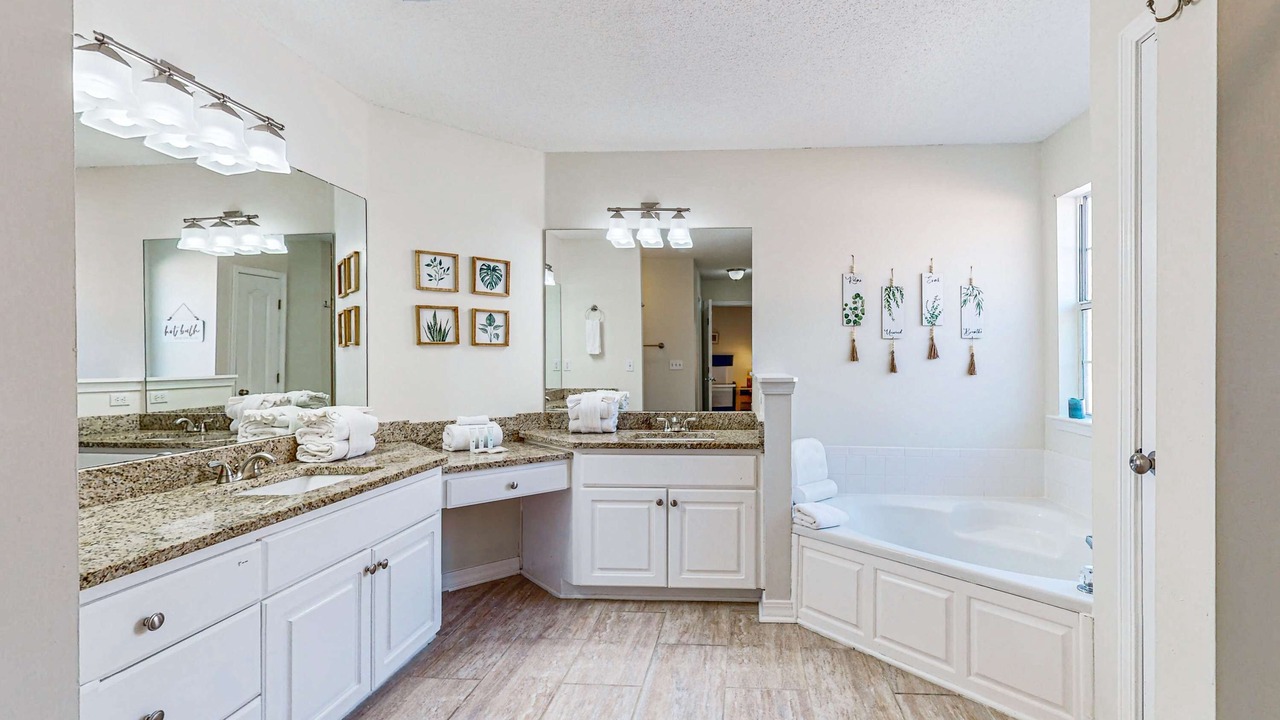 Photo of Bathroom in Ono Island