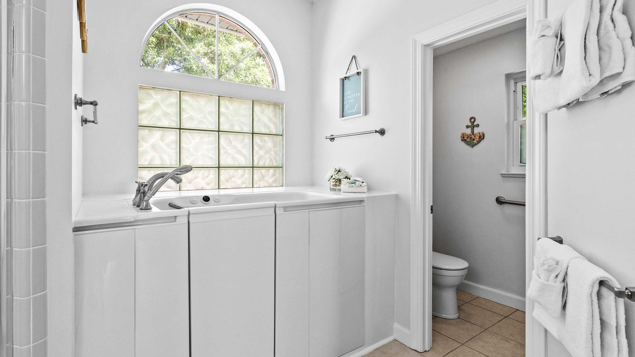 Photo of Bathroom in Navarre