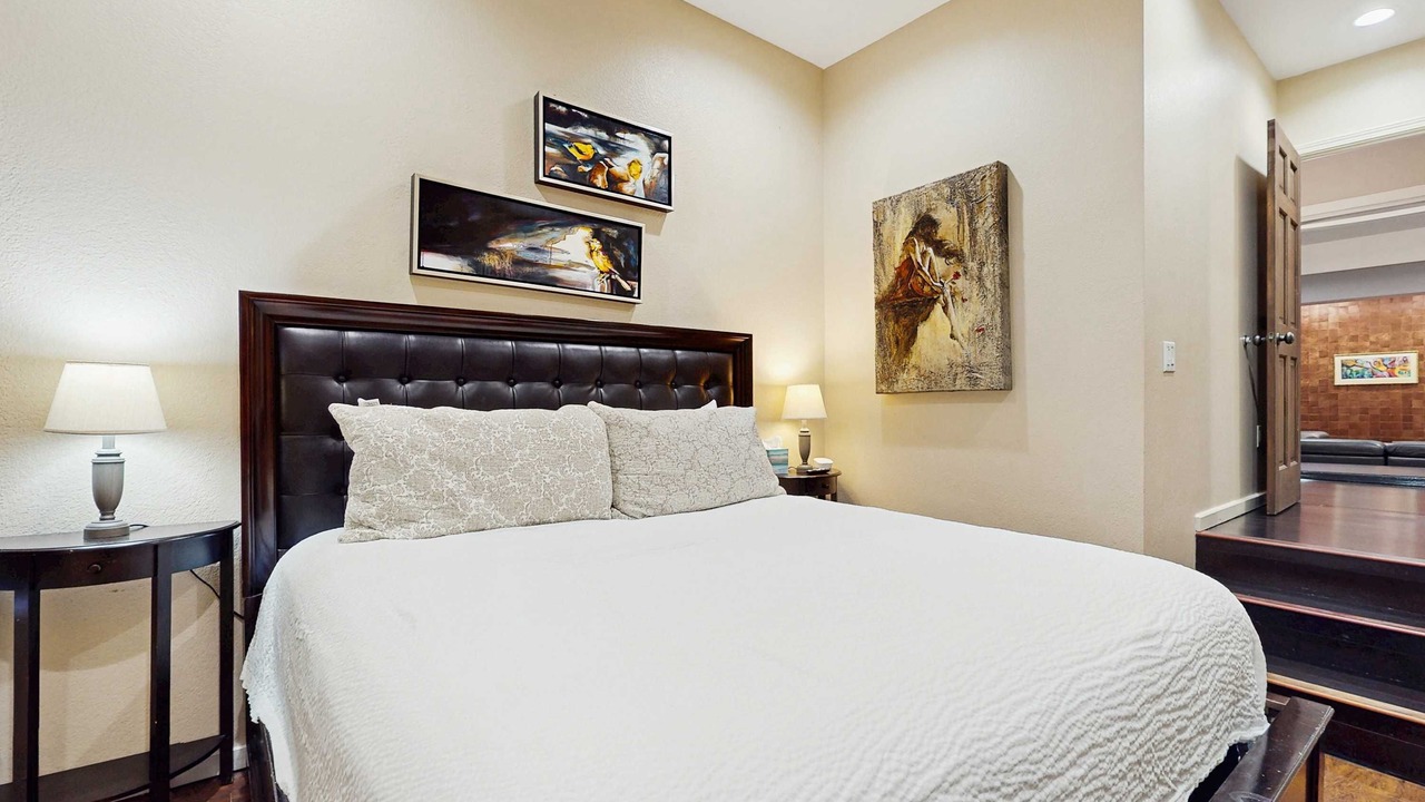 Photo of Bedroom in Baytowne Wharf