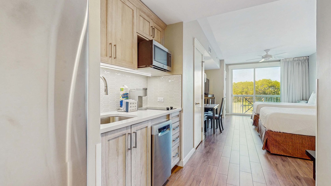Photo of Bedroom in Baytowne Wharf