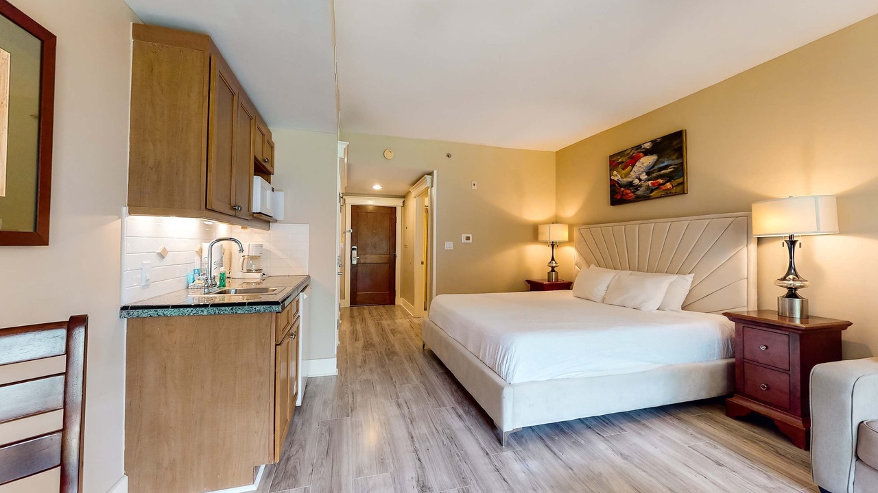Photo of Bedroom in Baytowne Wharf