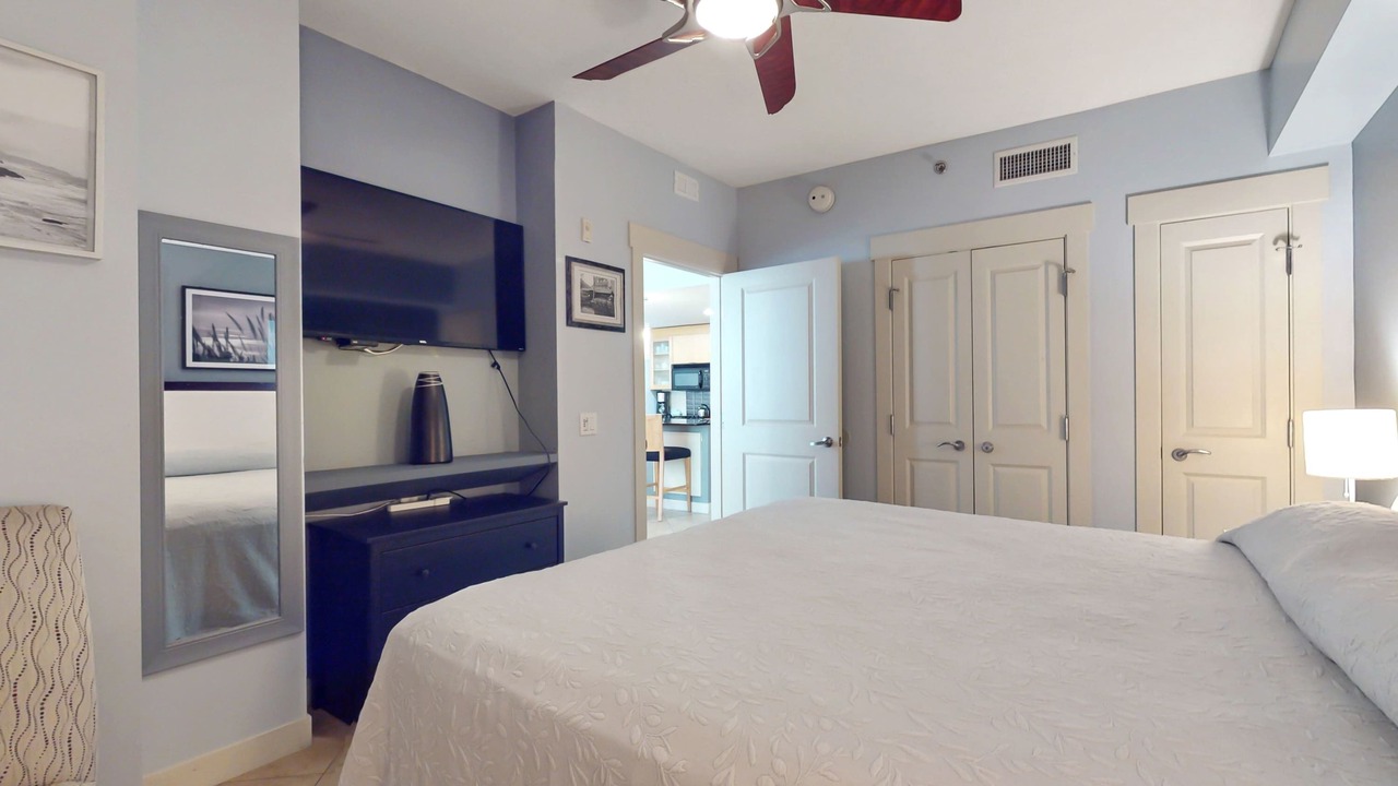 Photo of Bedroom in Baytowne Wharf