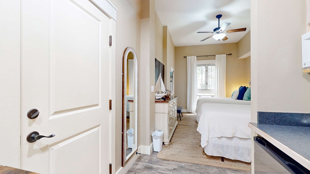 Photo of Bedroom in Baytowne Wharf
