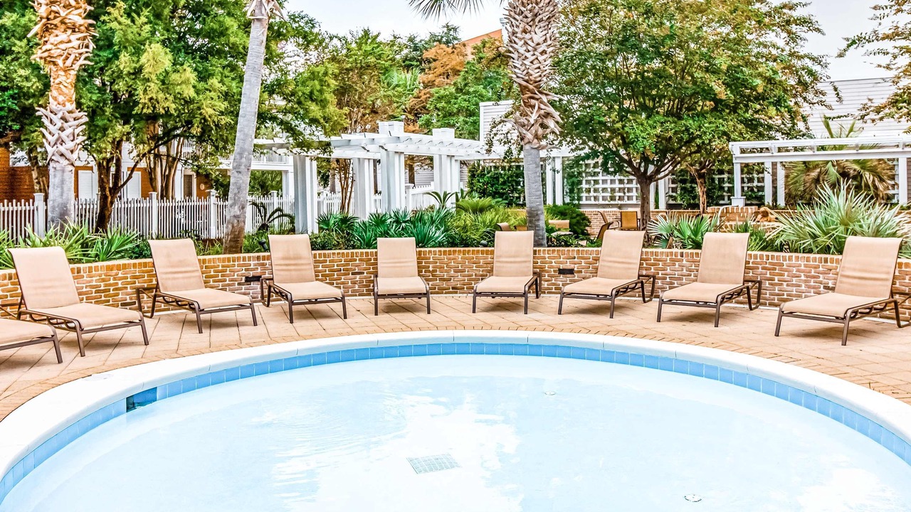 Photo of Outdoor in Baytowne Wharf
