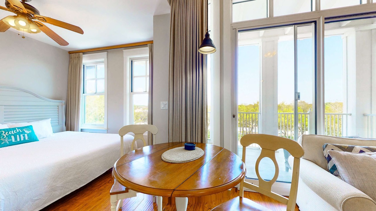 Photo of Bedroom in Baytowne Wharf