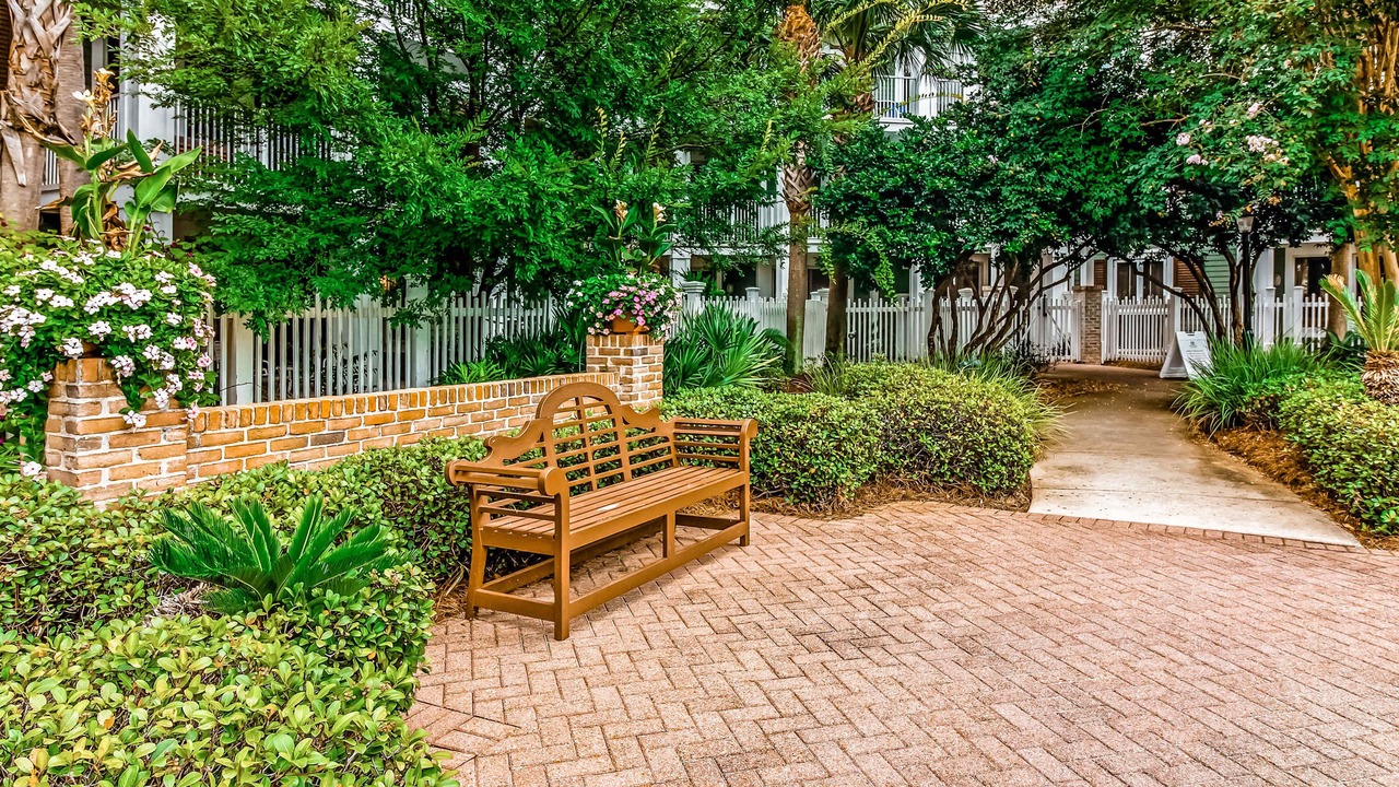 Photo of Patio Balcony in Baytowne Wharf