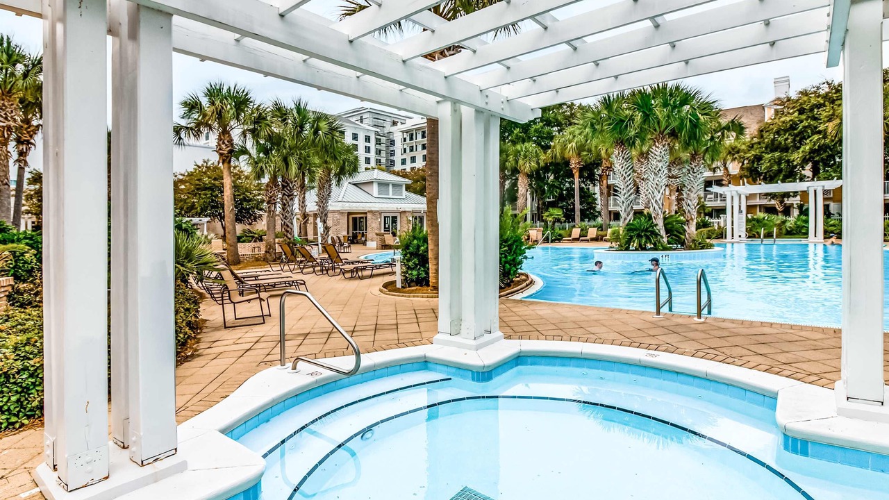 Photo of Outdoor in Baytowne Wharf