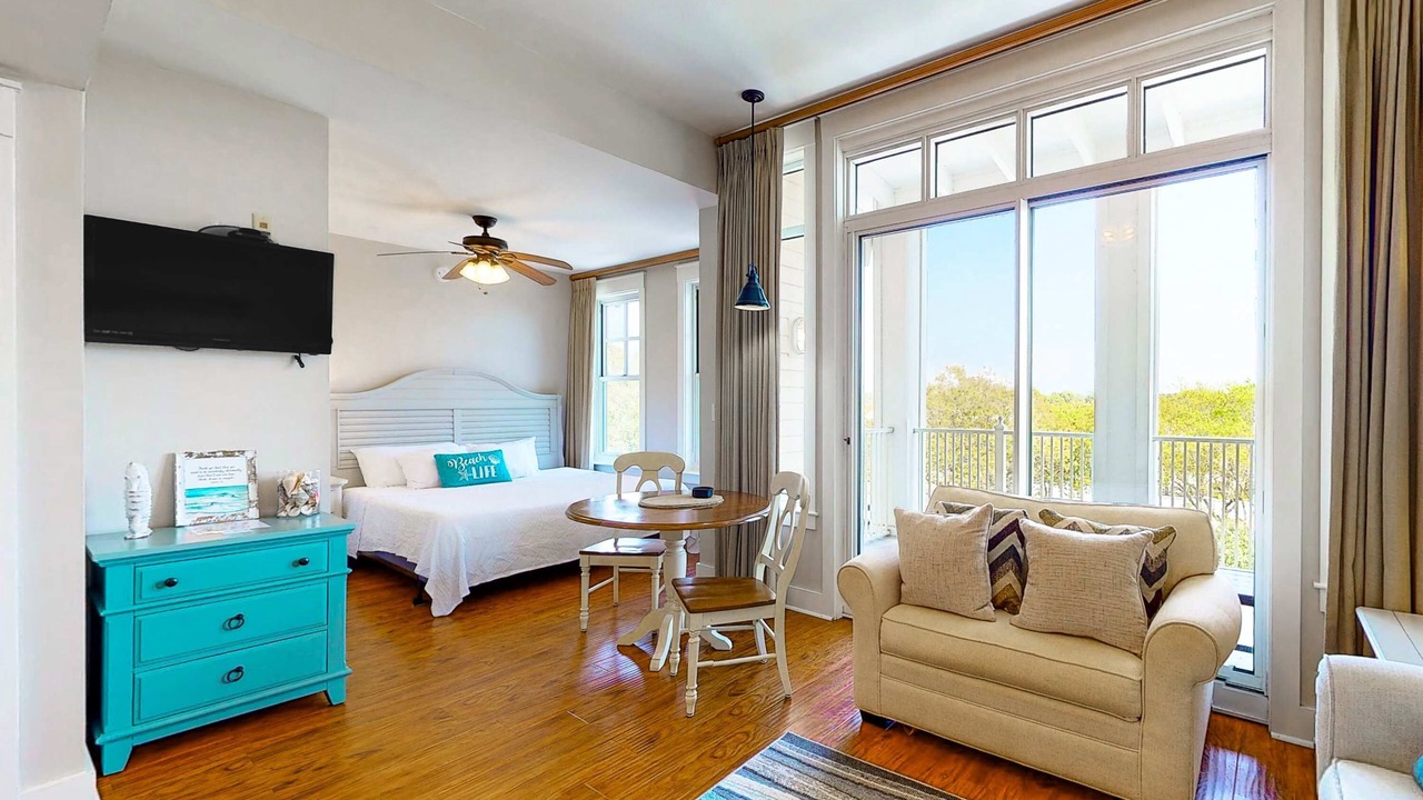 Photo of Bedroom in Baytowne Wharf