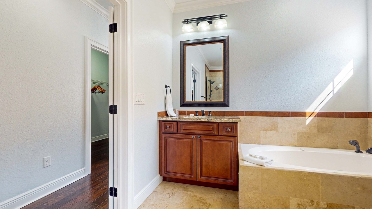 Photo of Bathroom in Villa Lago