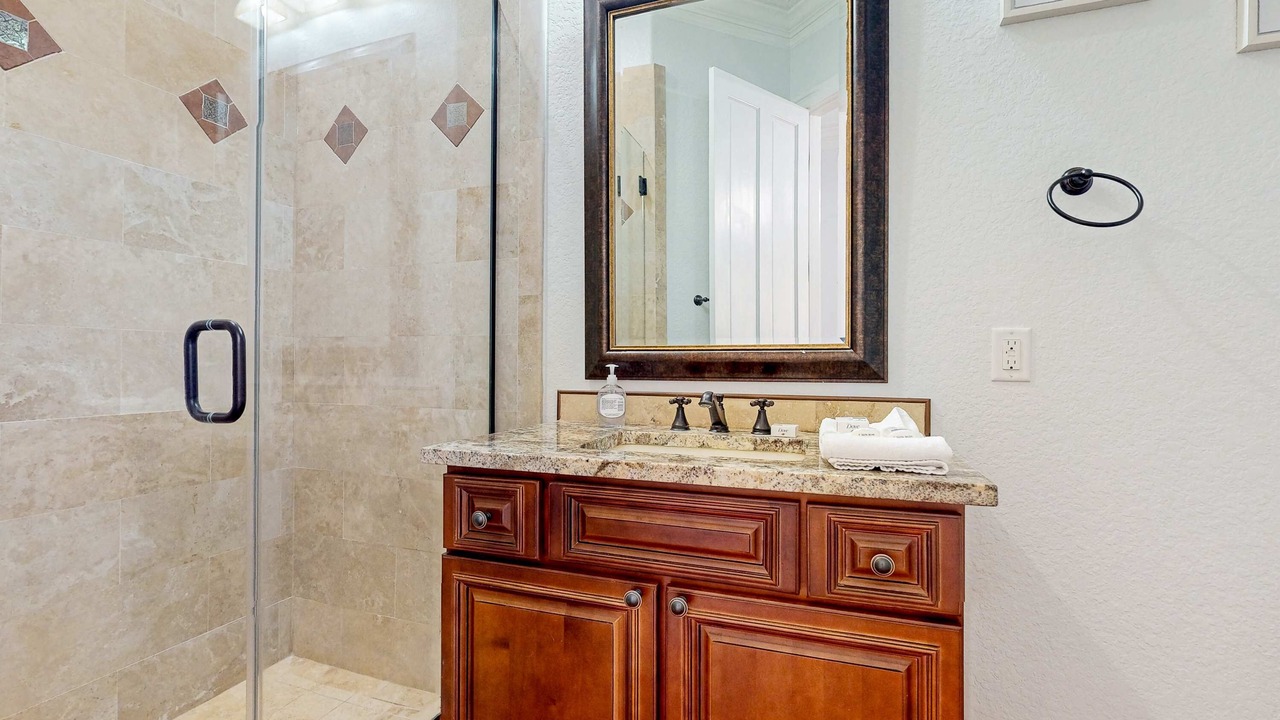 Photo of Bathroom in Villa Lago