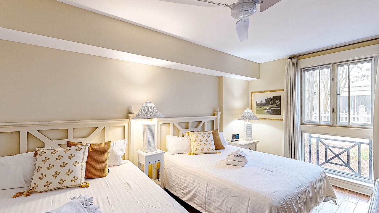 Photo of Bedroom in Baytowne Wharf