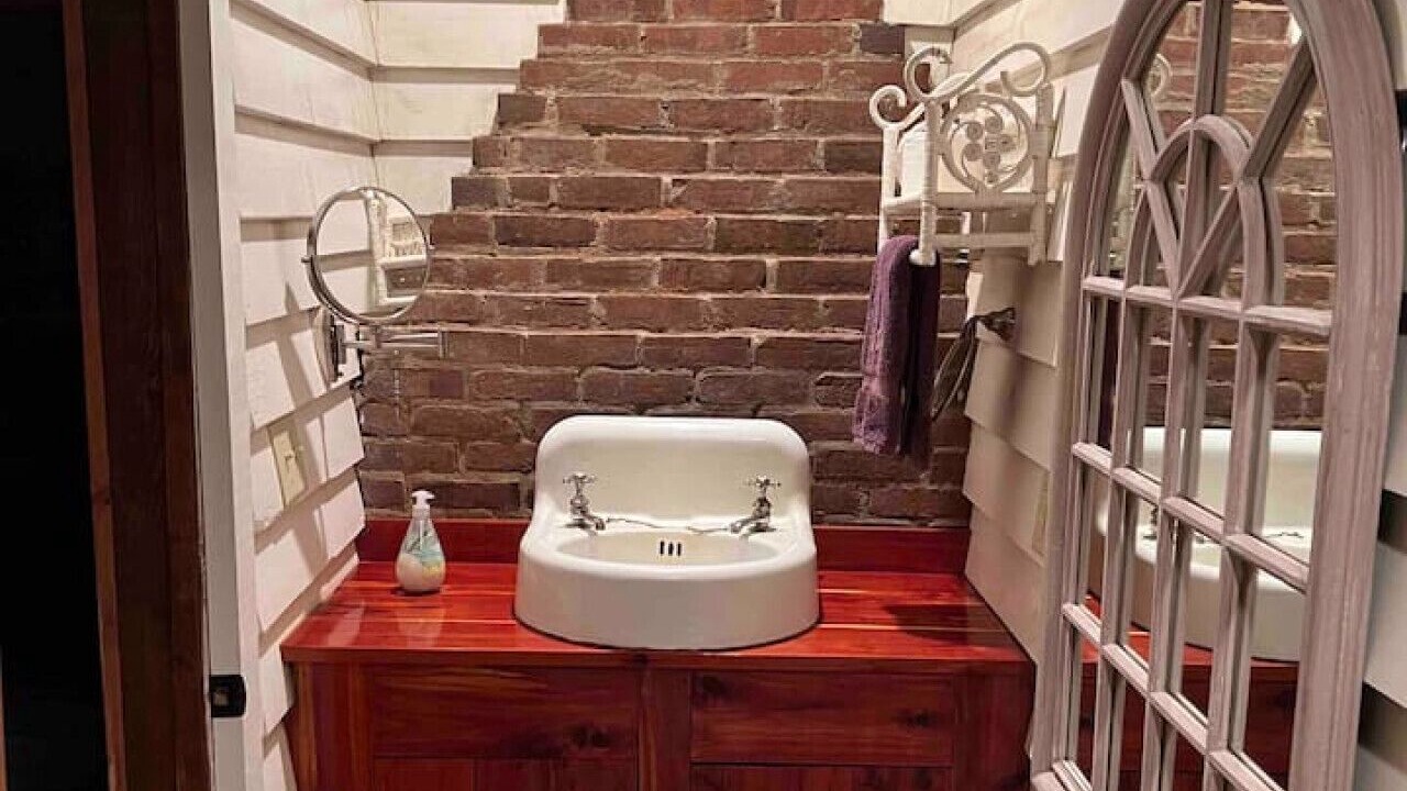 Photo of Bathroom in Clinton