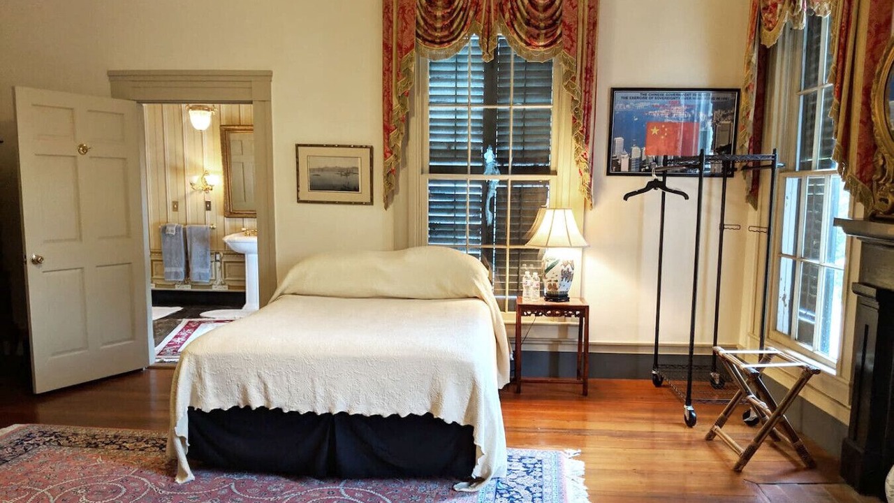 Photo of Bedroom in Clinton
