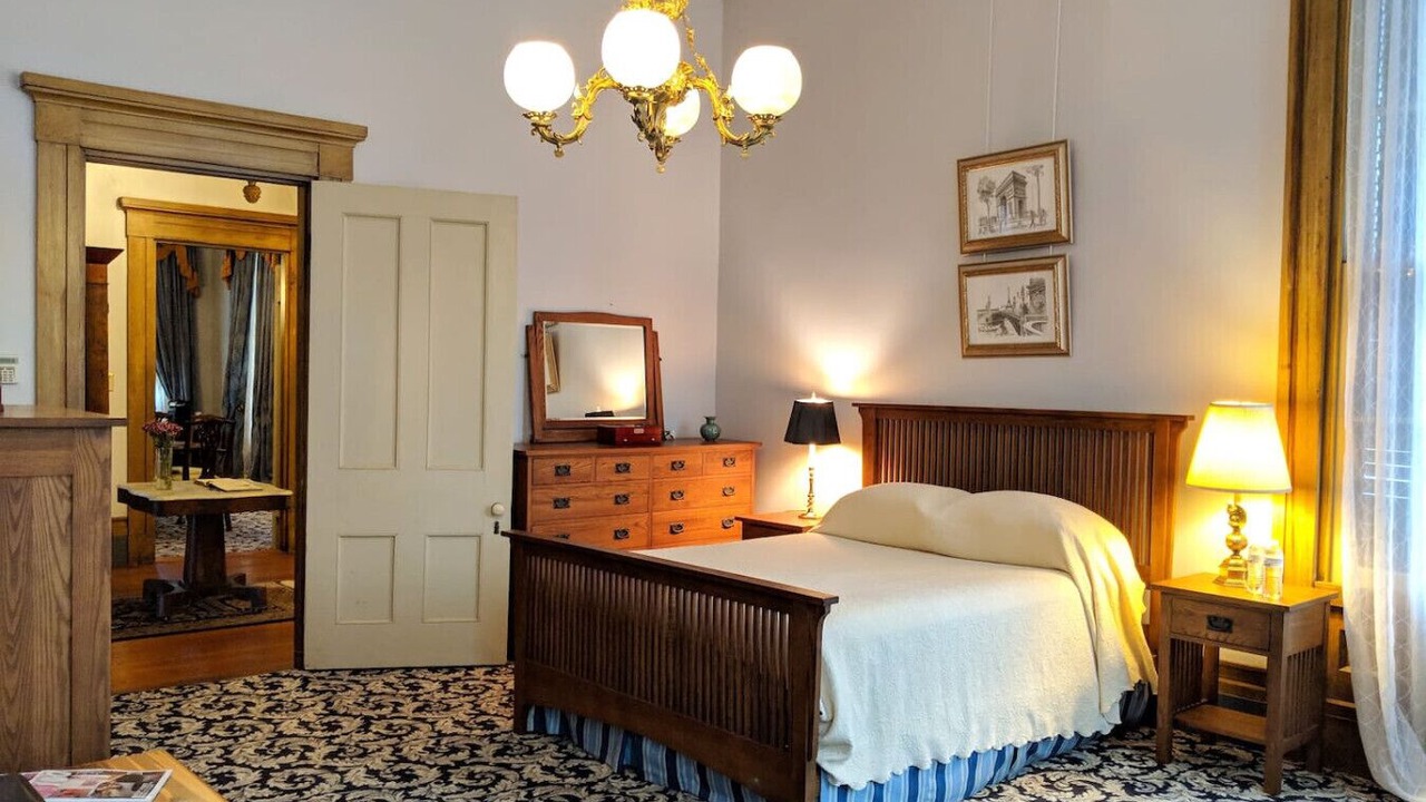 Photo of Bedroom in Clinton