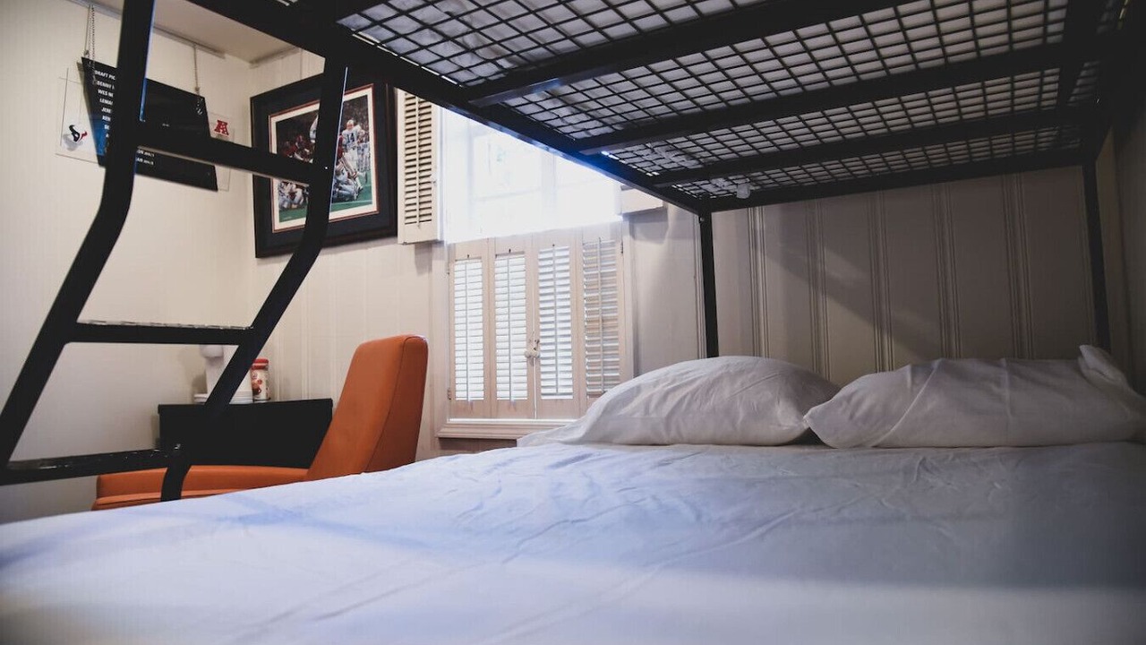 Photo of Bedroom in Tuscaloosa