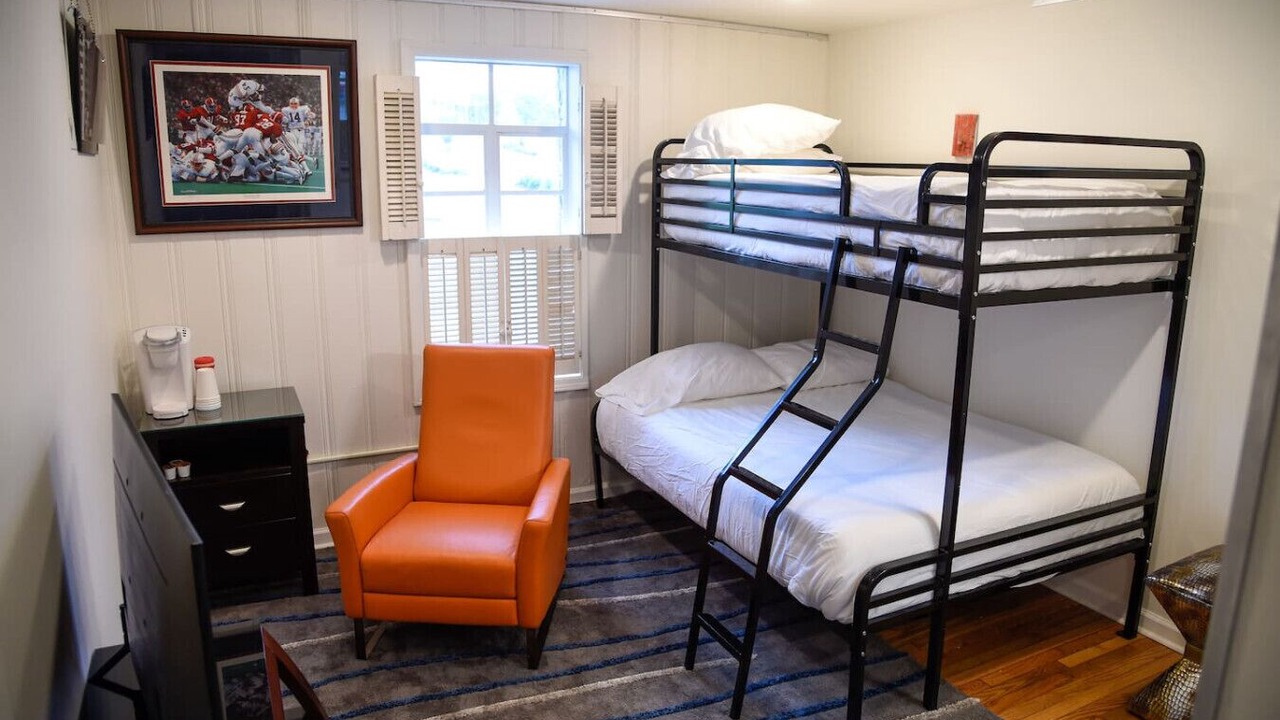 Photo of Bedroom in Tuscaloosa