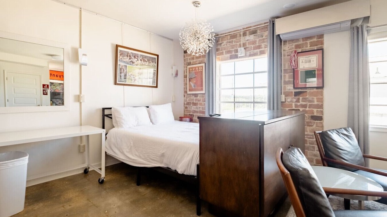 Photo of Bedroom in Tuscaloosa
