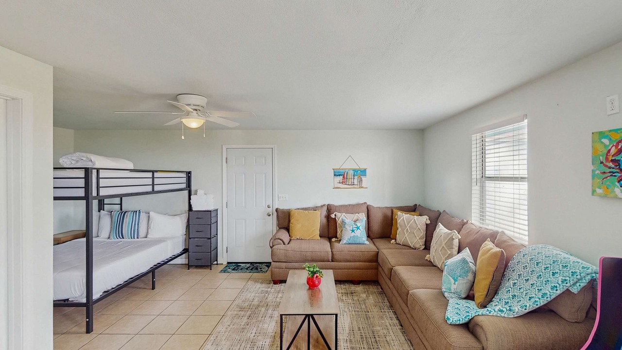 Photo of Bedroom in Eastpoint