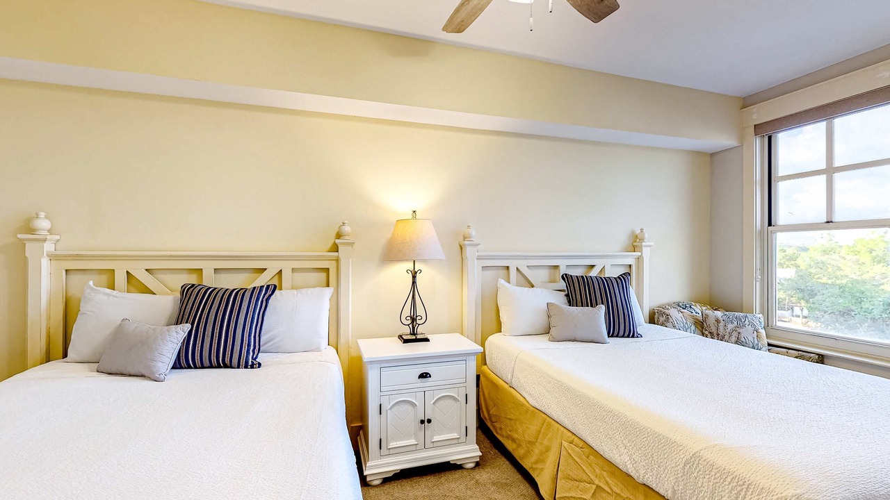 Photo of Bedroom in Baytowne Wharf