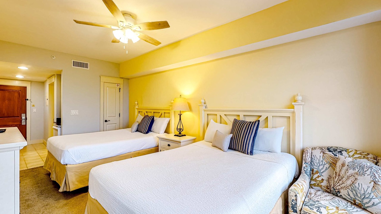 Photo of Bedroom in Baytowne Wharf