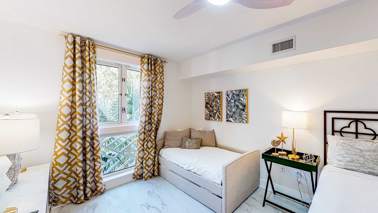 Photo of Bedroom in Baytowne Wharf