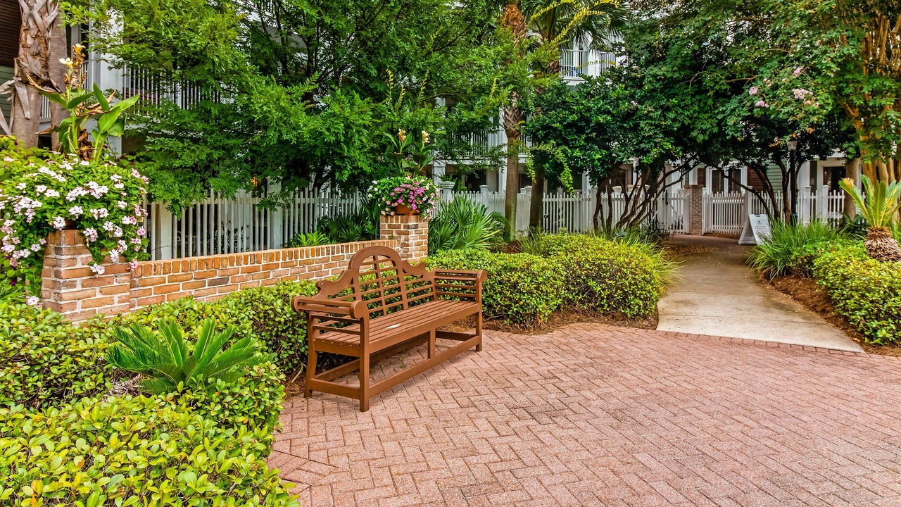 Photo of Patio Balcony in Baytowne Wharf