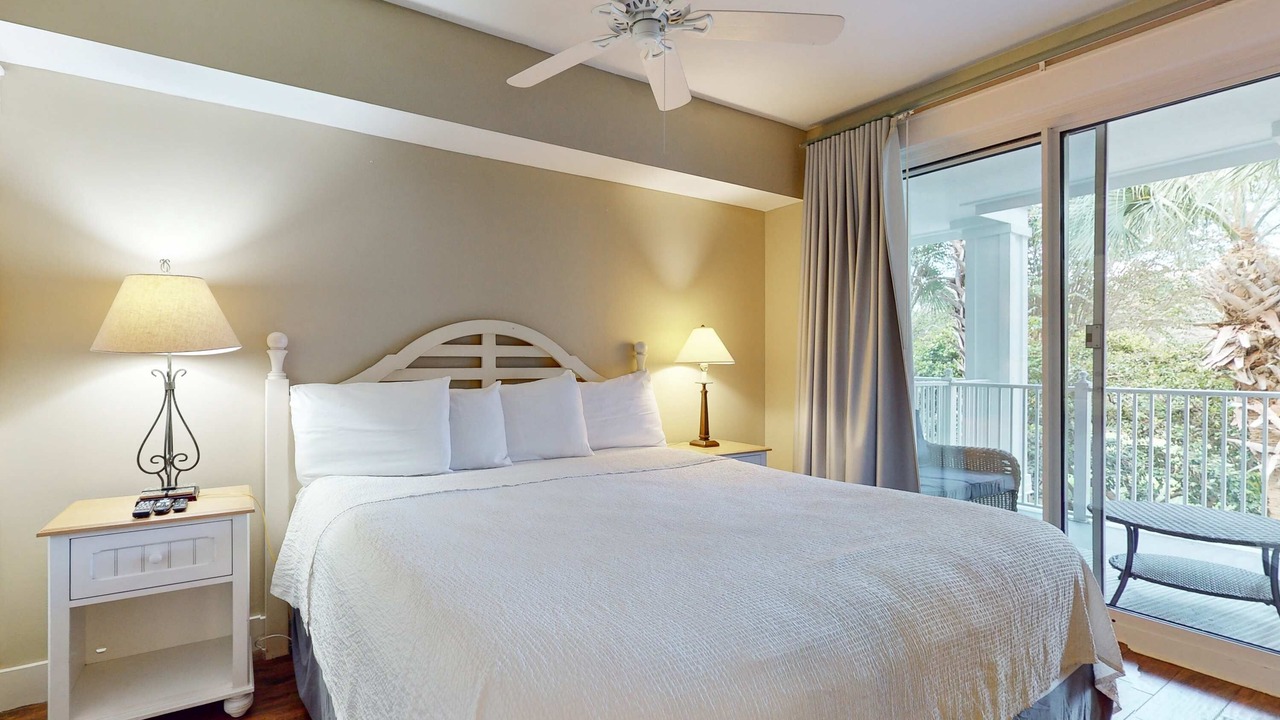 Photo of Bedroom in Baytowne Wharf
