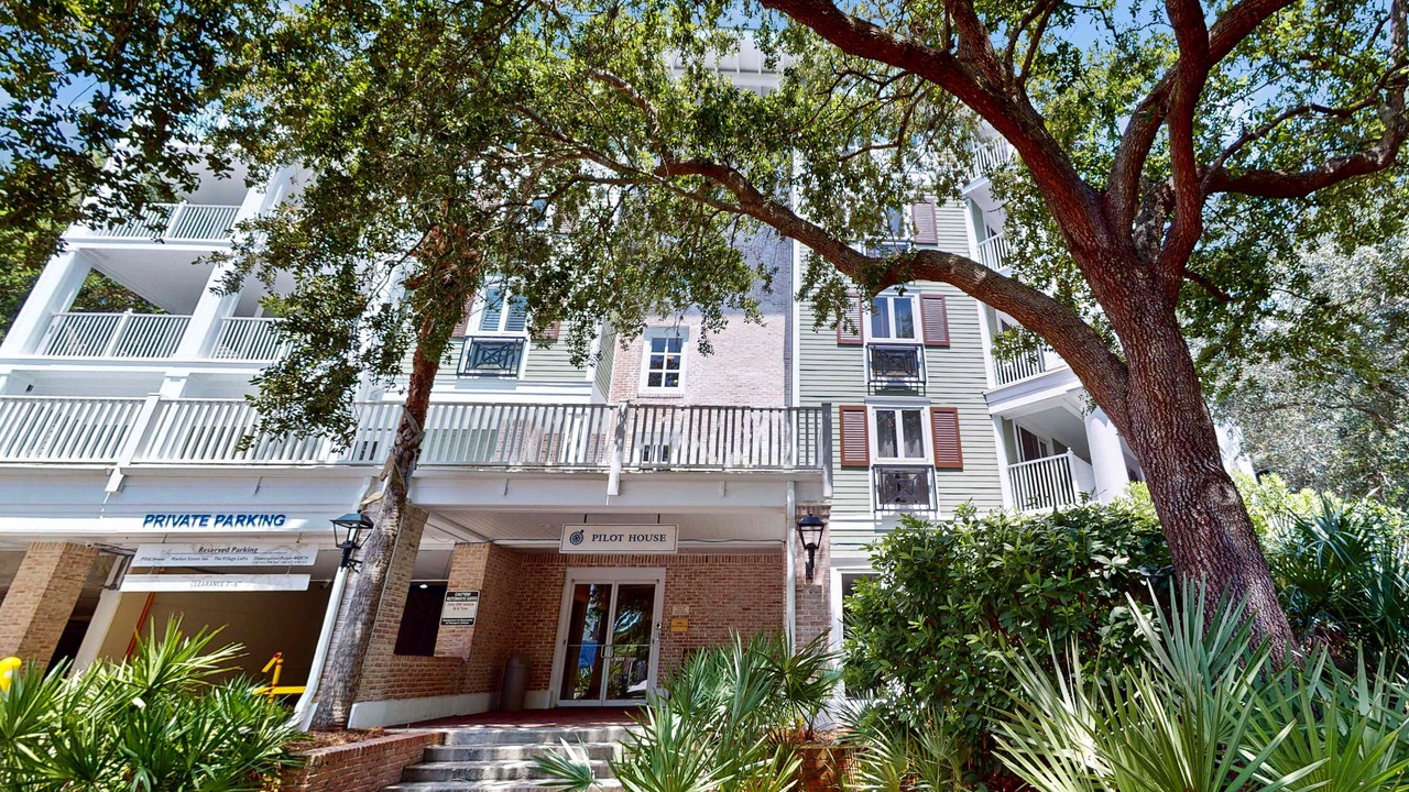 Photo of Outdoor in Baytowne Wharf