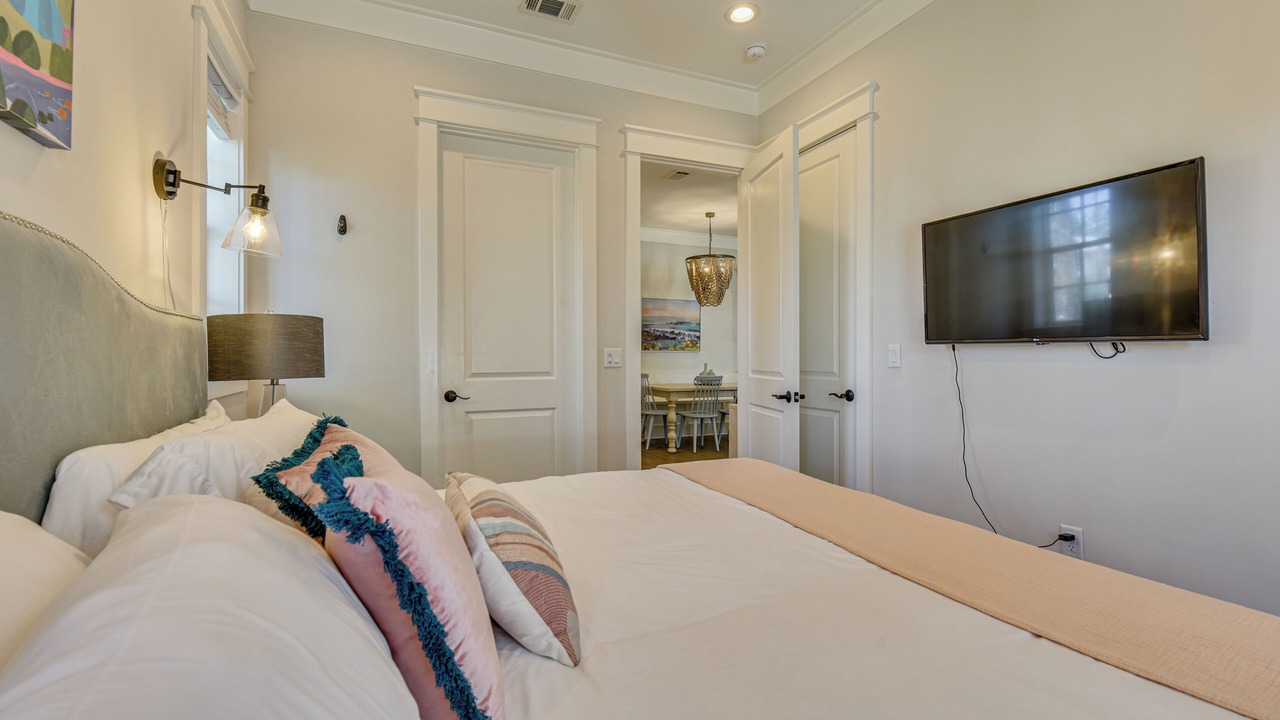 Photo of Bedroom in Lakeside at Blue Mountain Beach
