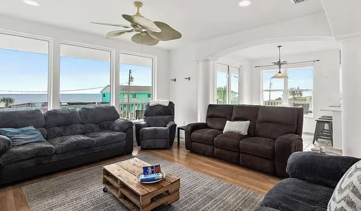 Photo of Livingroom in Flagler Beach