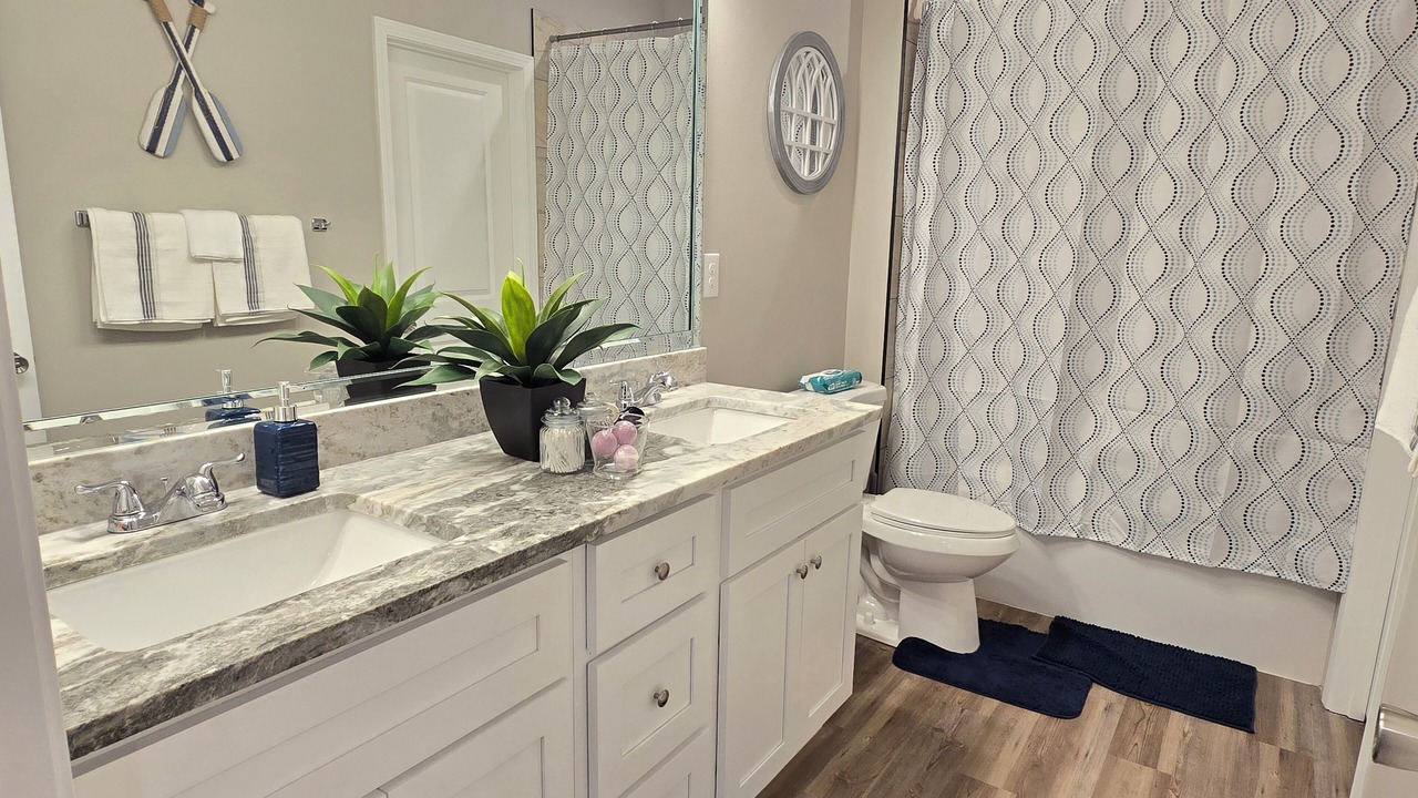 Photo of Bathroom in Perdido Beach