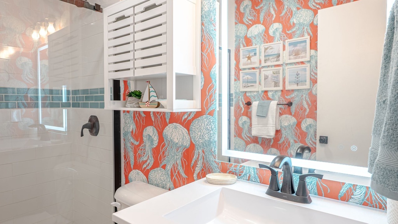Photo of Bathroom in Holiday Beach