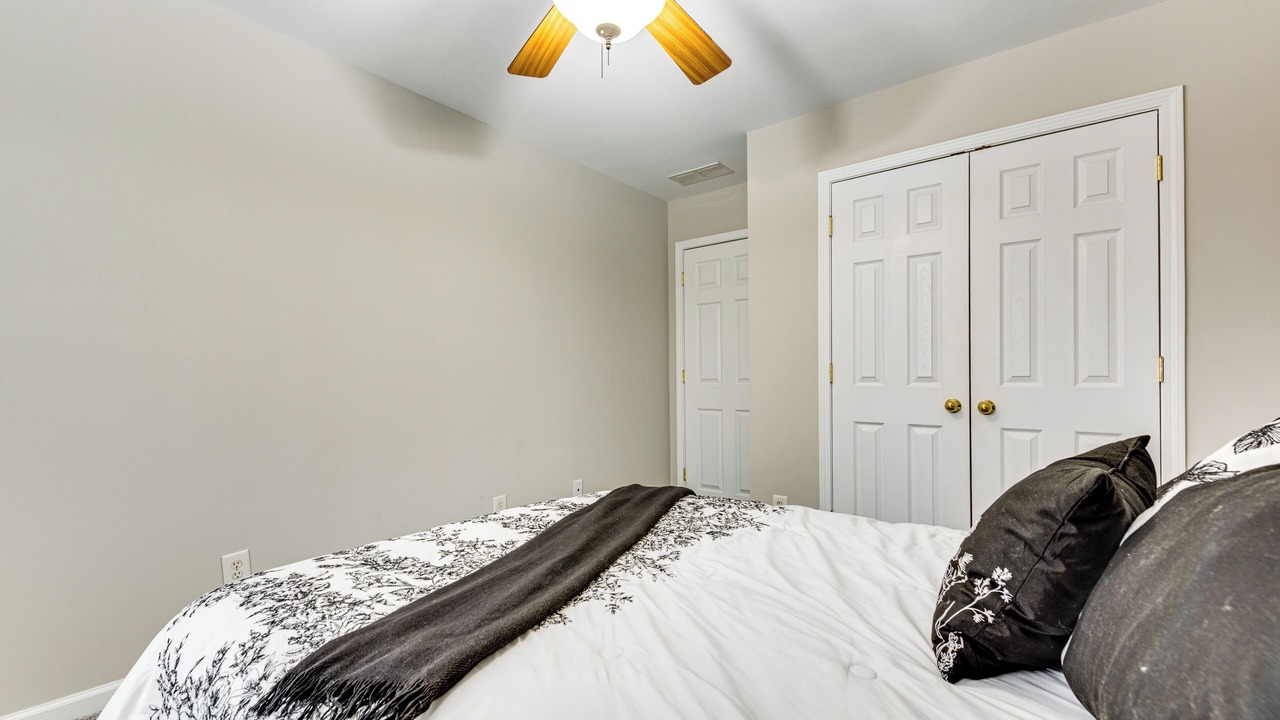 Photo of Bedroom in Decatur