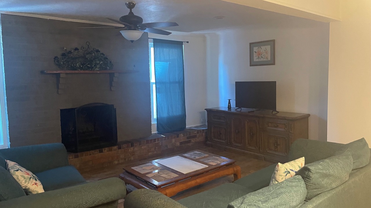 Photo of Livingroom in Jacksonville