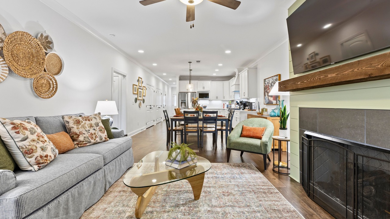 Photo of Livingroom in Auburn