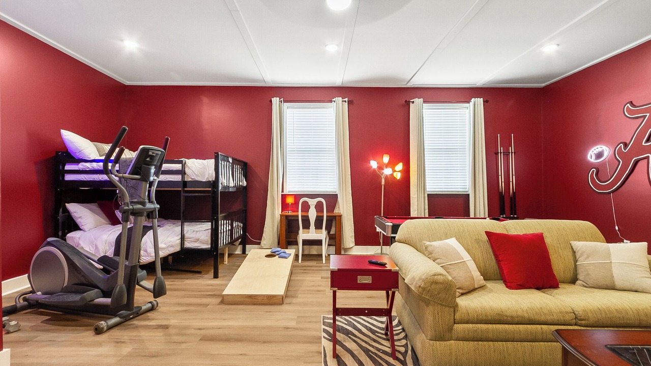 Photo of Bedroom in Northport