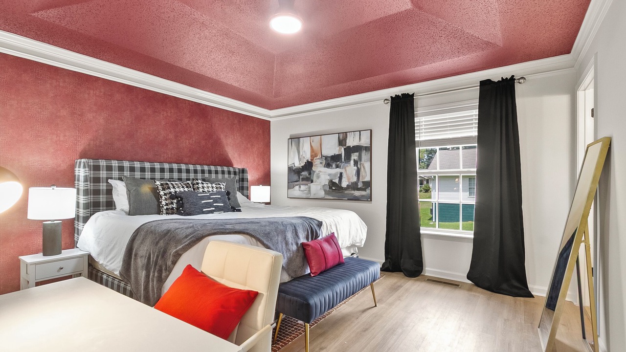 Photo of Bedroom in Northport