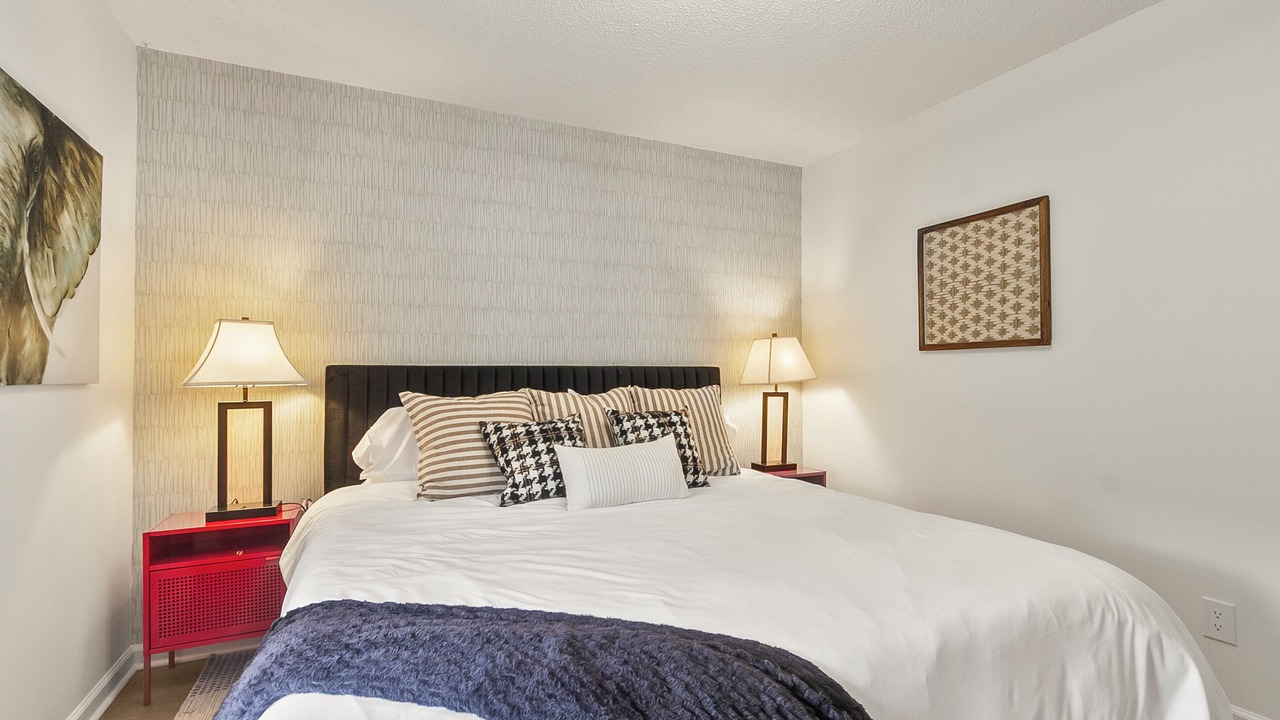Photo of Bedroom in Northport