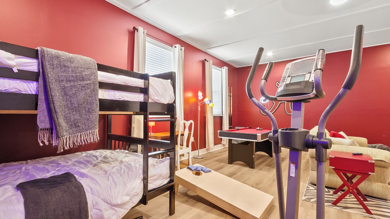 Photo of Bedroom in Northport