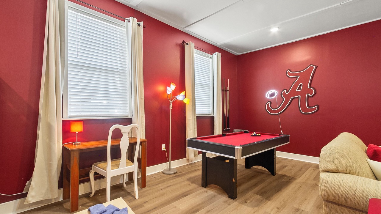 Photo of Bedroom in Northport