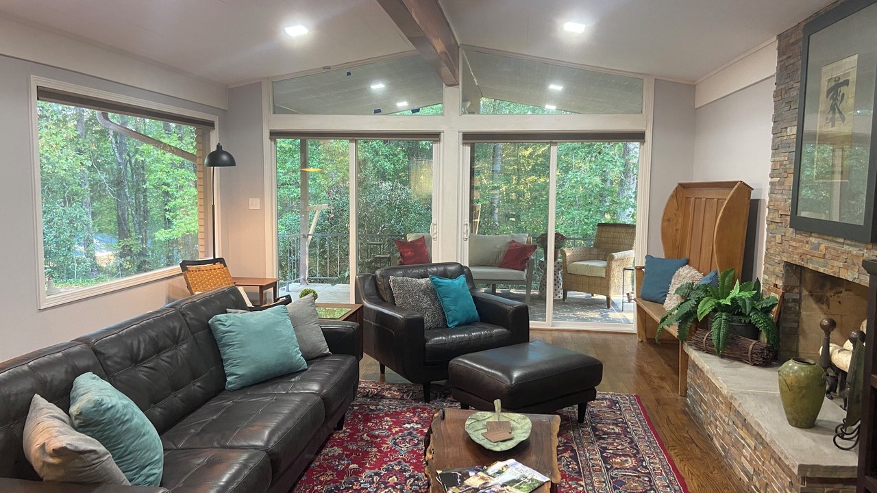 Photo of Livingroom in Hillsdale