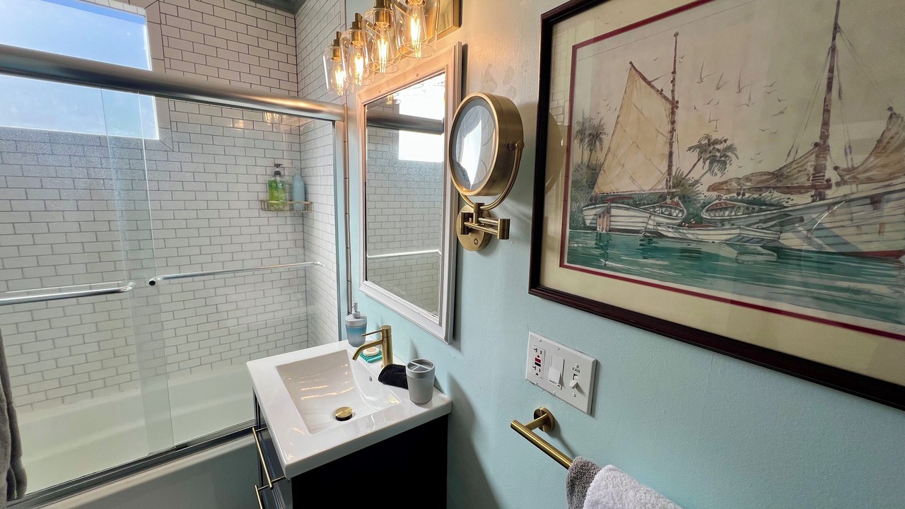 Photo of Bathroom in Historic District - North