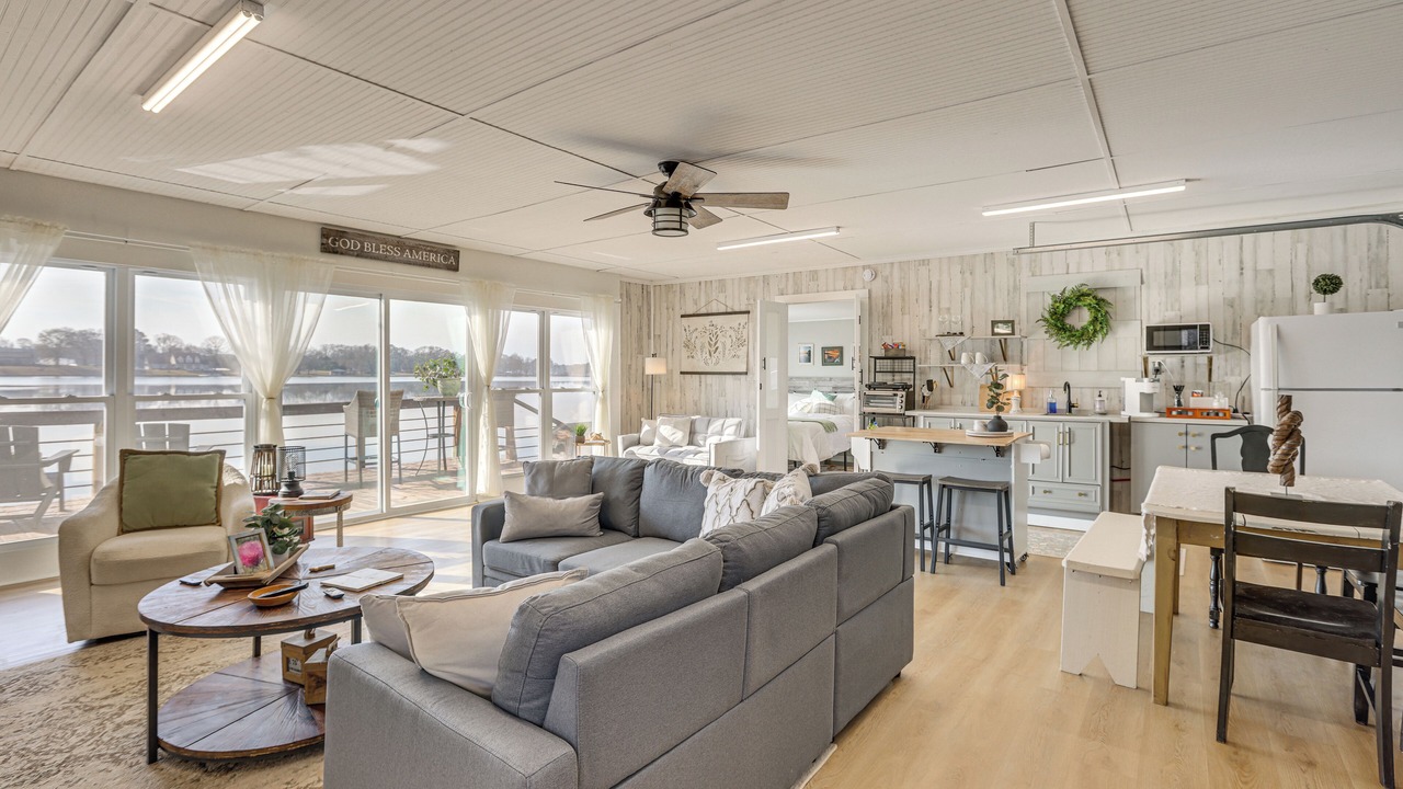Photo of Livingroom in Wilsonville