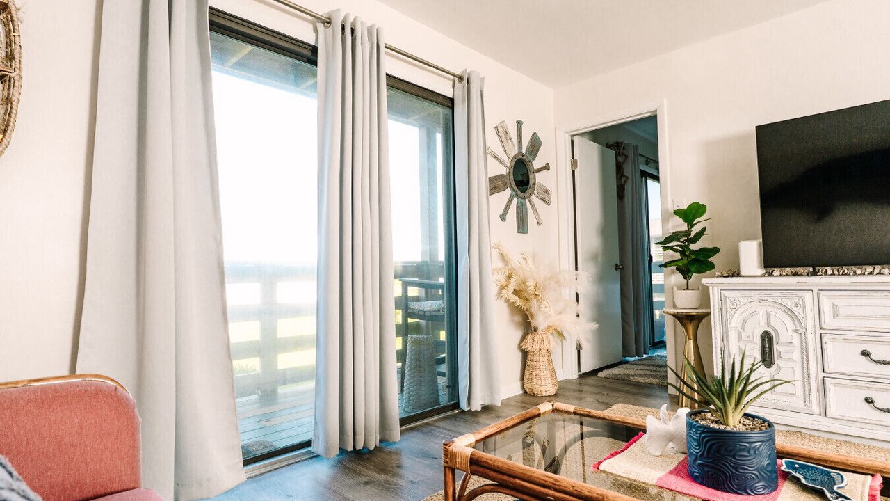 Photo of Livingroom in Tybee Island