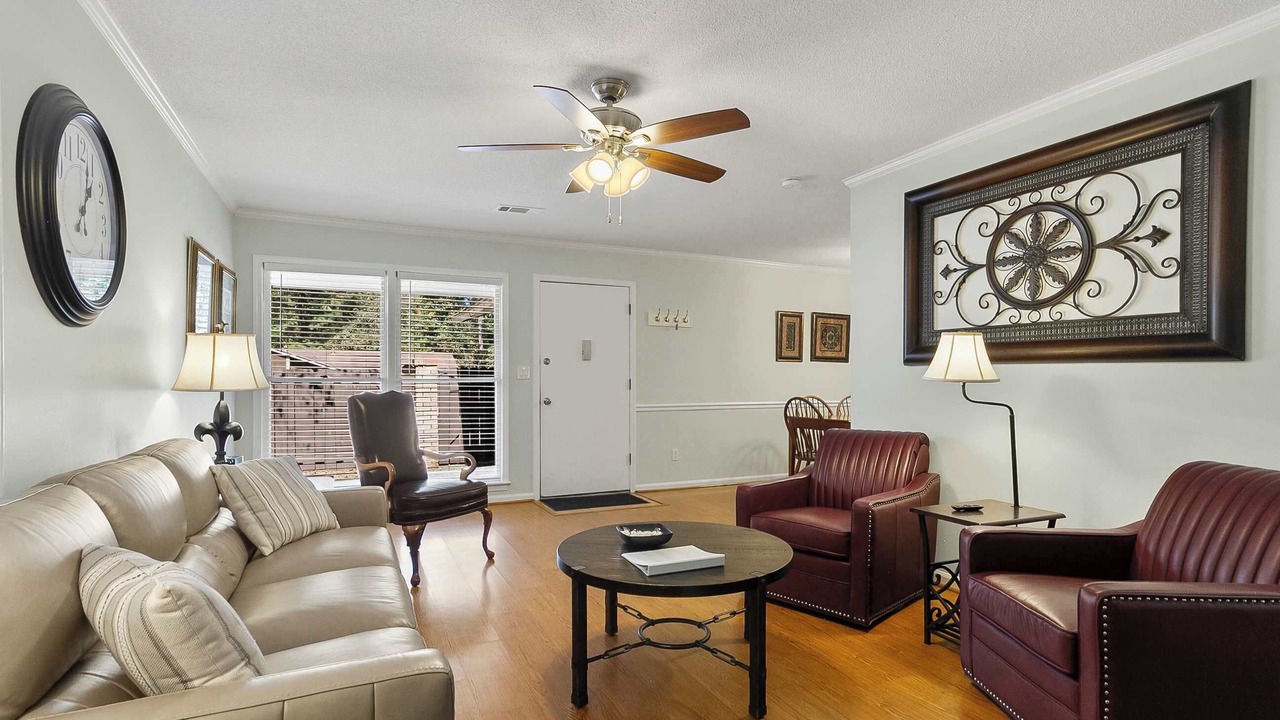 Photo of Livingroom in Northport