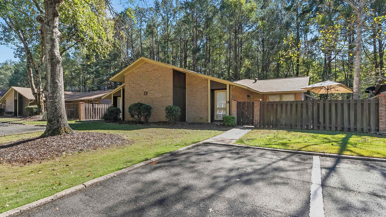 Photo of Outdoor in Northport