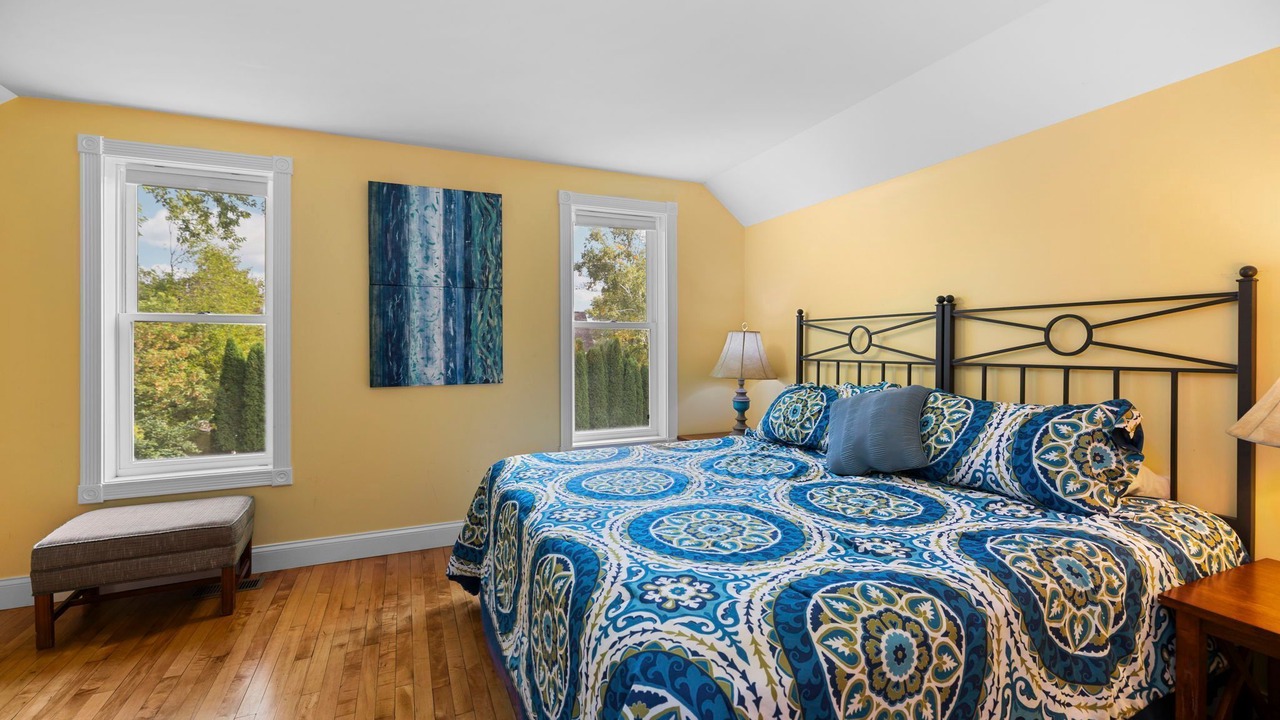Photo of Bedroom in Northport