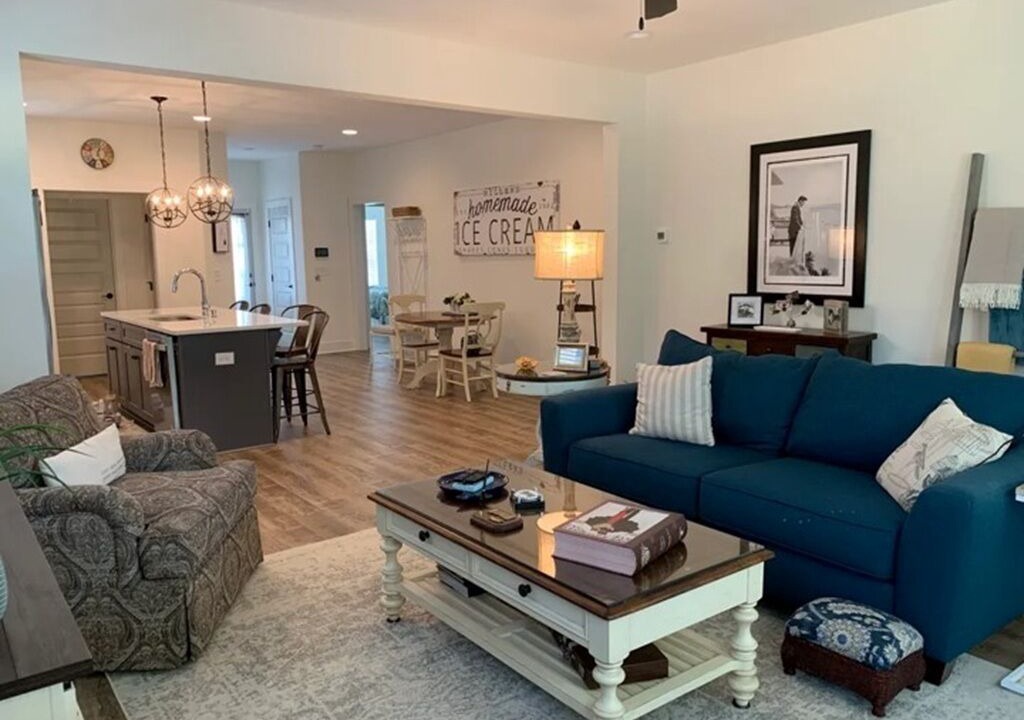 Photo of Livingroom in Auburn