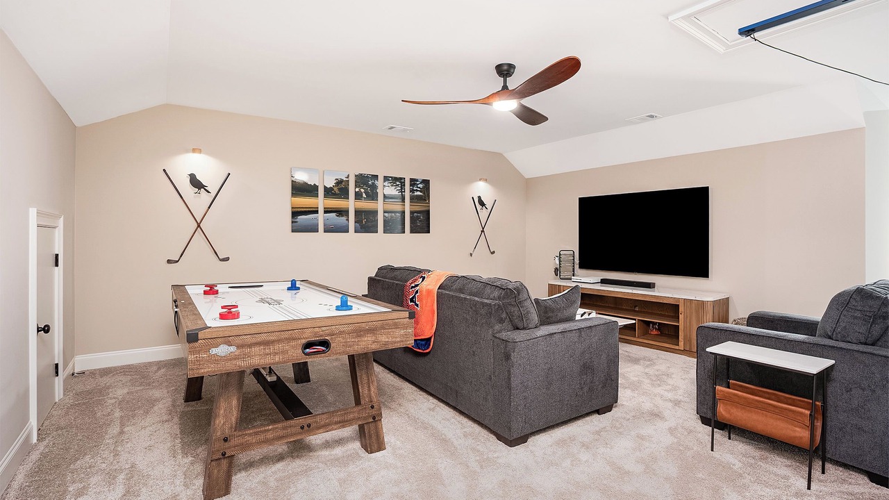 Photo of Livingroom in Auburn