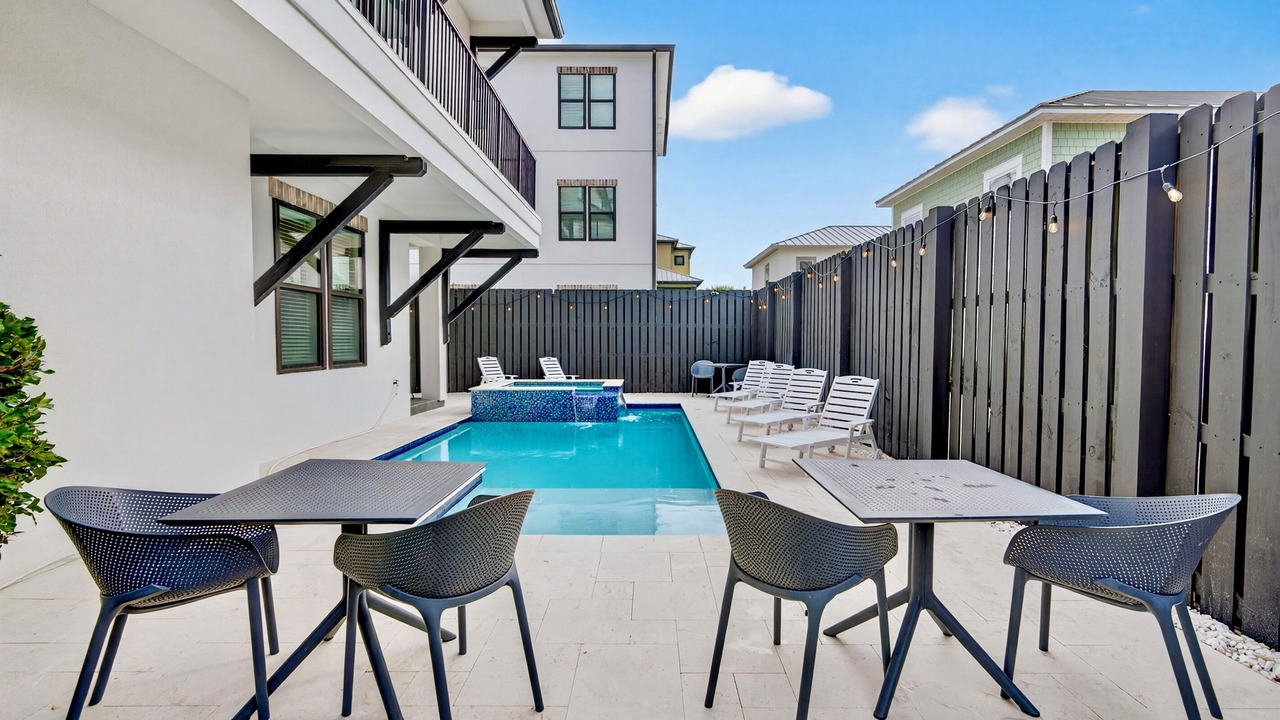 Photo of Outdoor in Miramar Beach